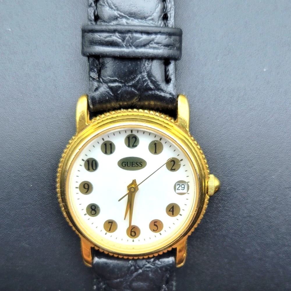 GUESS Watch - Picture 4 of 16